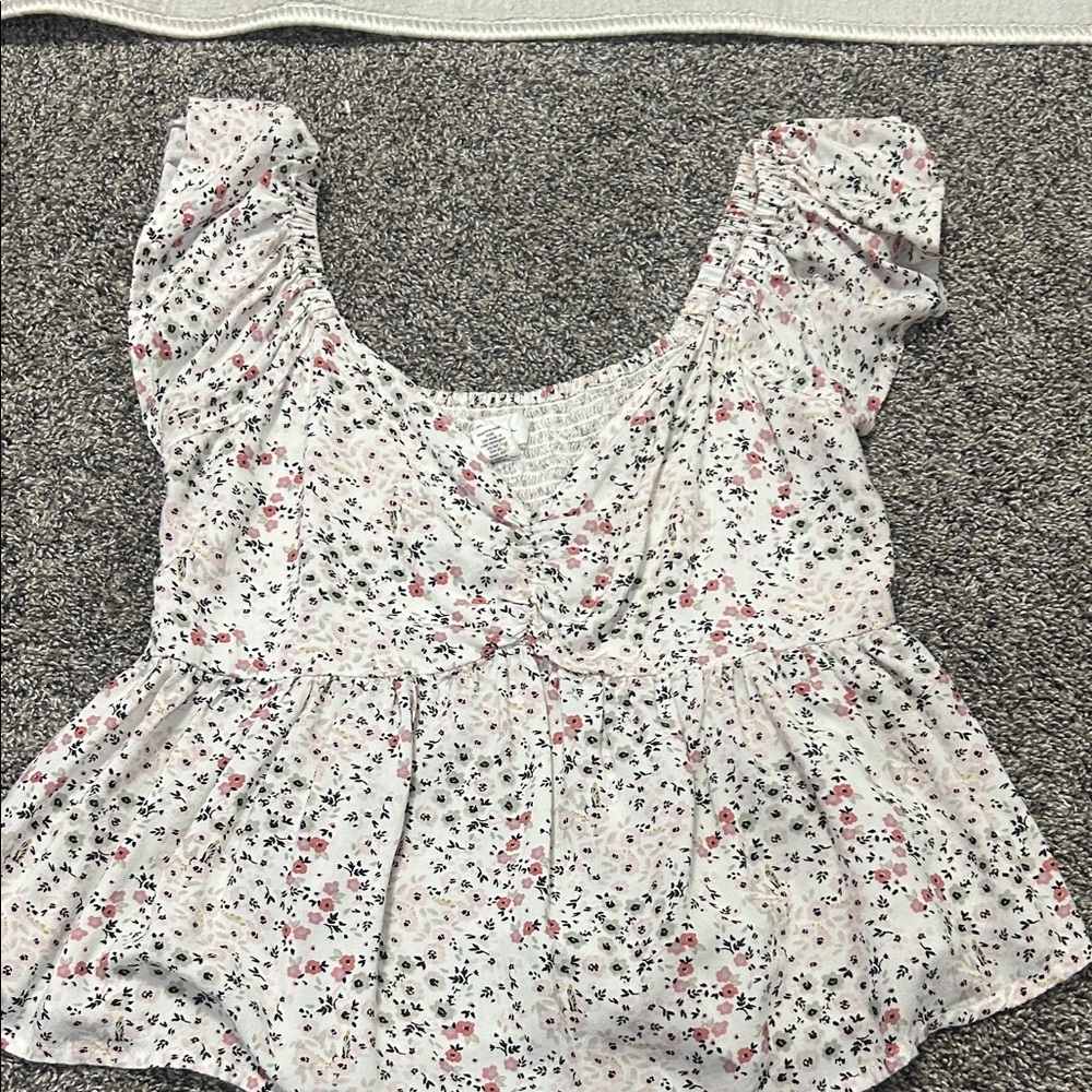 Floral Puff Sleeve Top